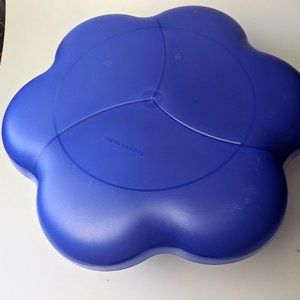 NWOT Tupperware 6piece Chip and Dip Set.